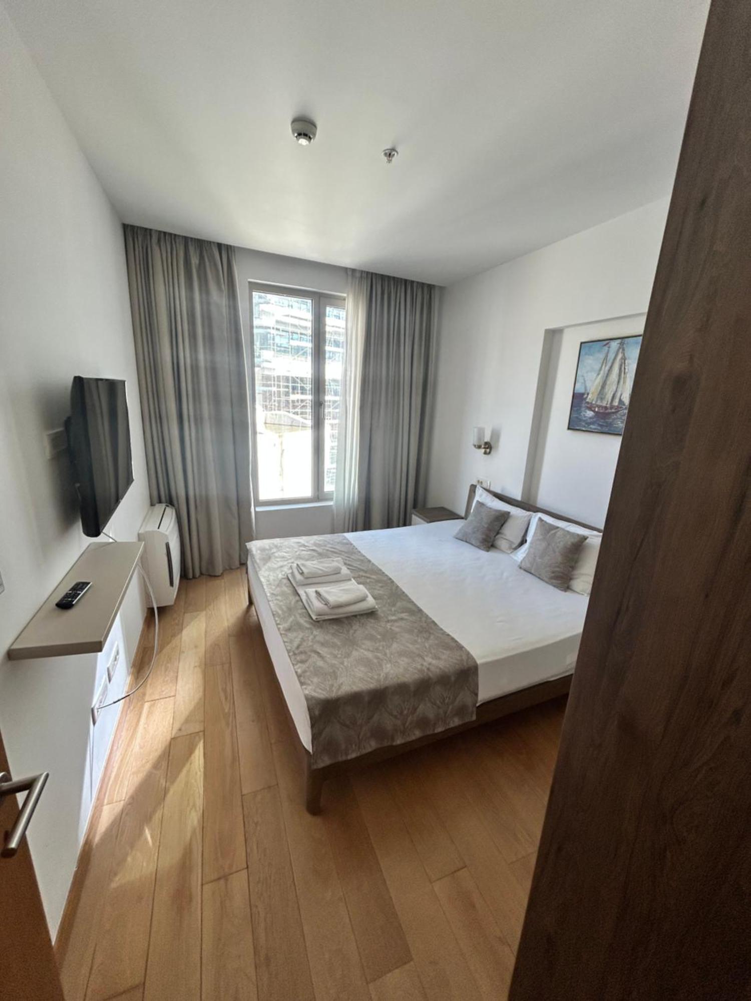 Apartments Krug Budva Ngoại thất bức ảnh