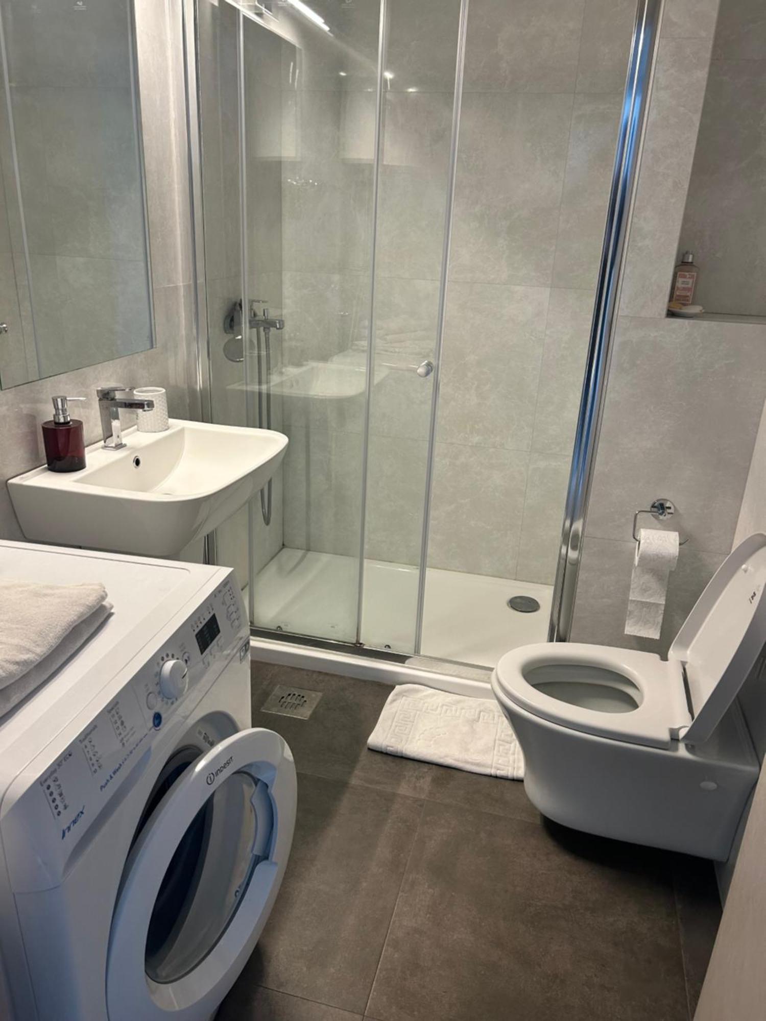 Apartments Krug Budva Ngoại thất bức ảnh