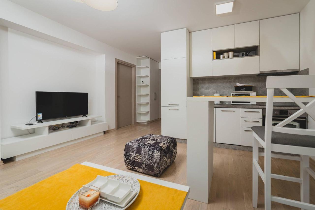 Apartments Krug Budva Ngoại thất bức ảnh
